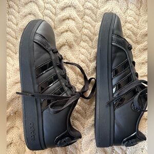 ADIDAS DARTH STAR WARS GRAND COURT 2.0 in BLACK CORE SHOES KIDS US SIZE 13.5K